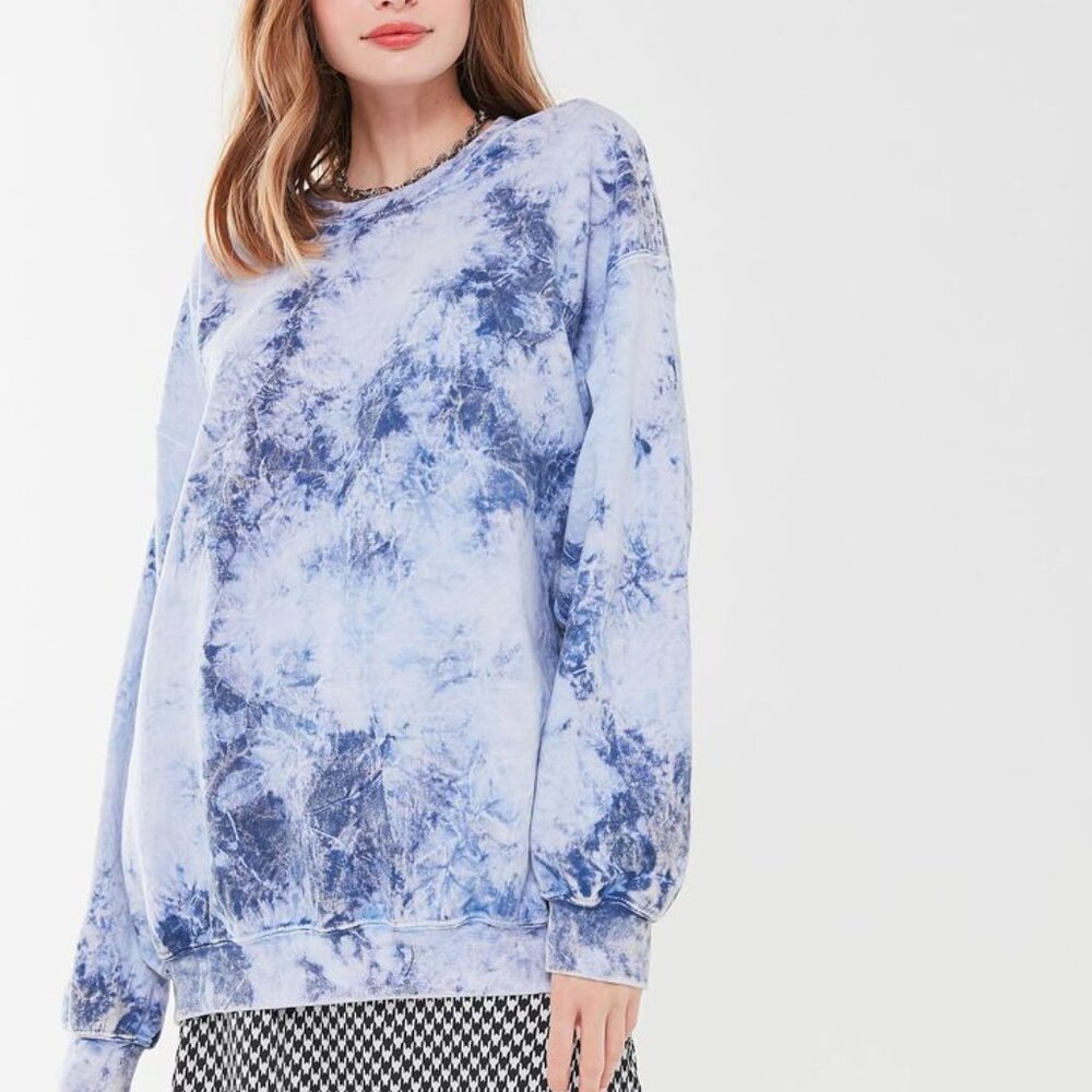Urban Renewal Recycled Tie-Dye Relaxed Crew Neck Cotton Sweatshirt in blue multi